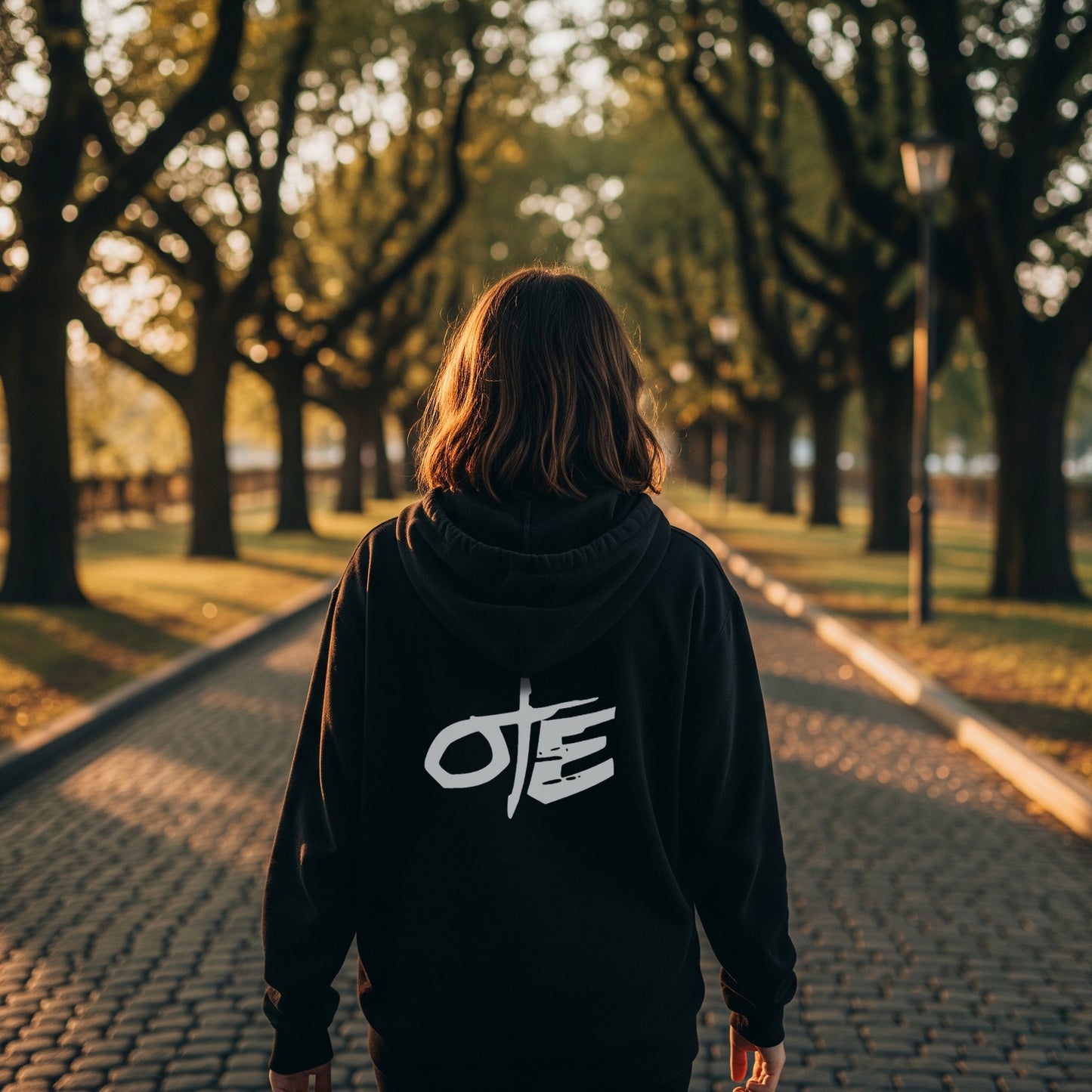 OTE ESSENTIAL HOODIE